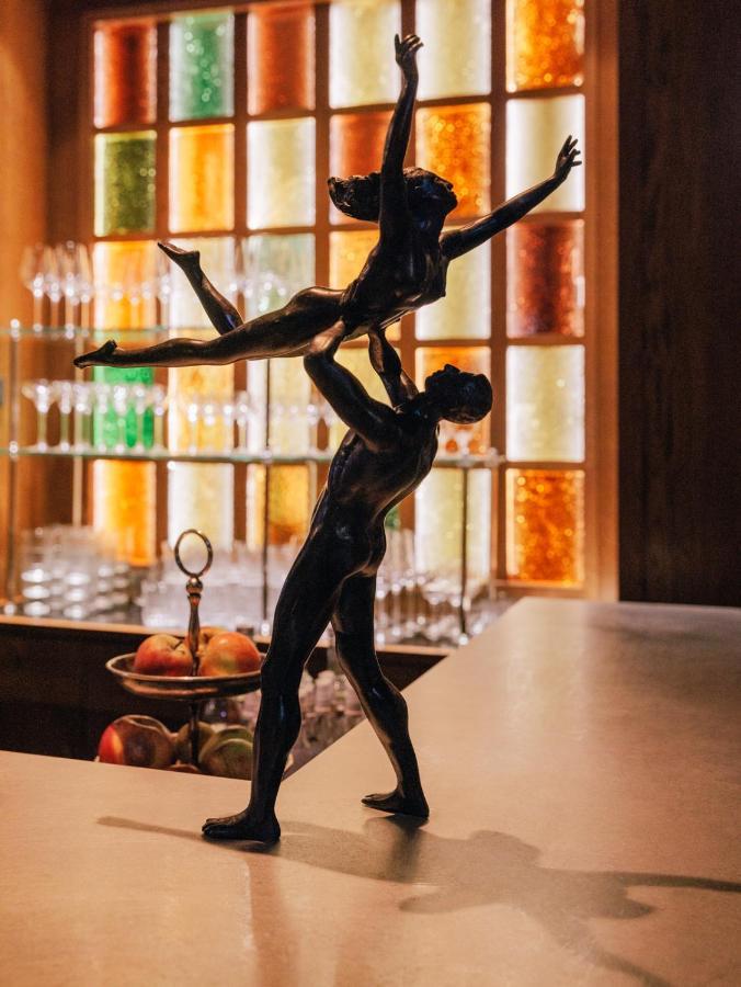 Boutique Hotel Chateau Royal ベルリン エクステリア 写真 The bar at the hotel