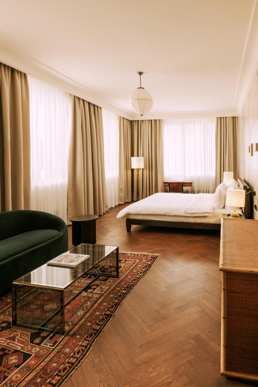 Boutique Hotel Chateau Royal ベルリン エクステリア 写真 A room at the Hotel Axelmannstein