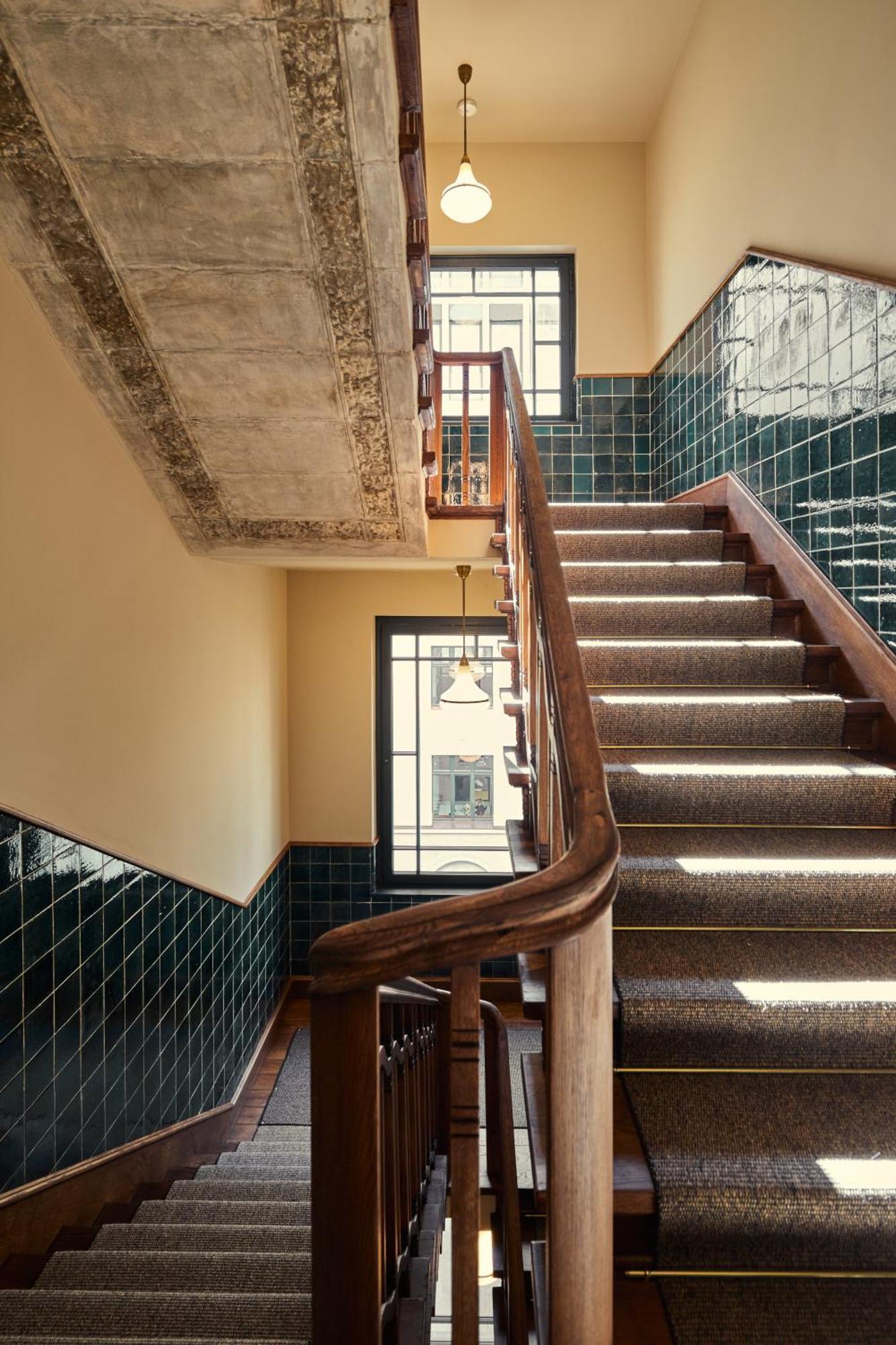 Boutique Hotel Chateau Royal ベルリン エクステリア 写真 Staircase