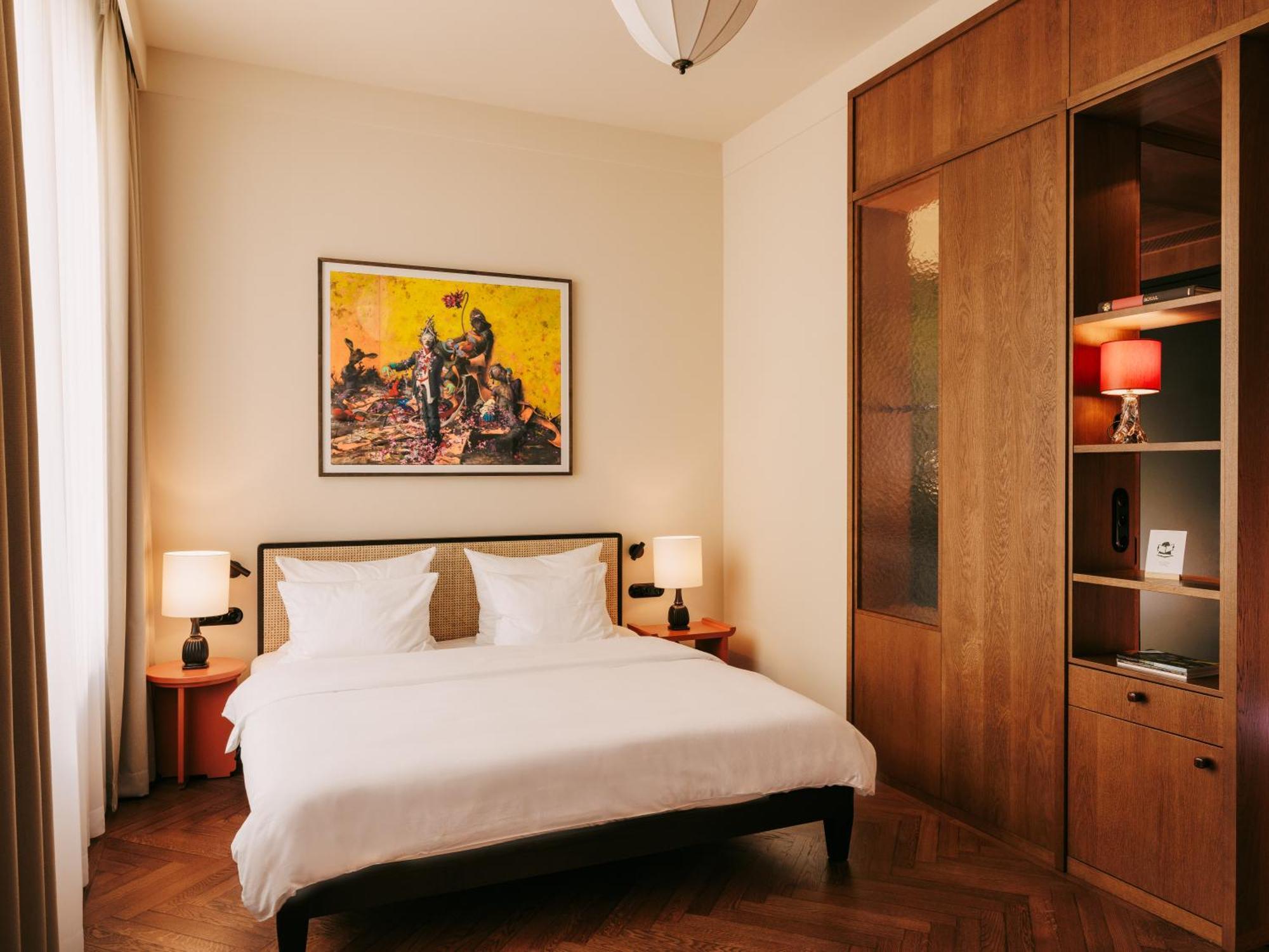 Boutique Hotel Chateau Royal ベルリン エクステリア 写真 A bedroom at the hotel